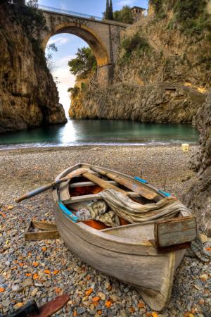 Furore-amalfi-coast--italian-fiord-landscape-summer-holiday-photo-paesaggio-amato-fotografo-famous-film